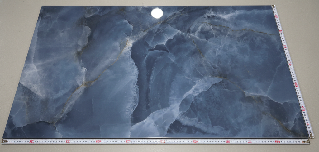 Carrelage aspect marbre Onyx Blue poli 60x120 cm